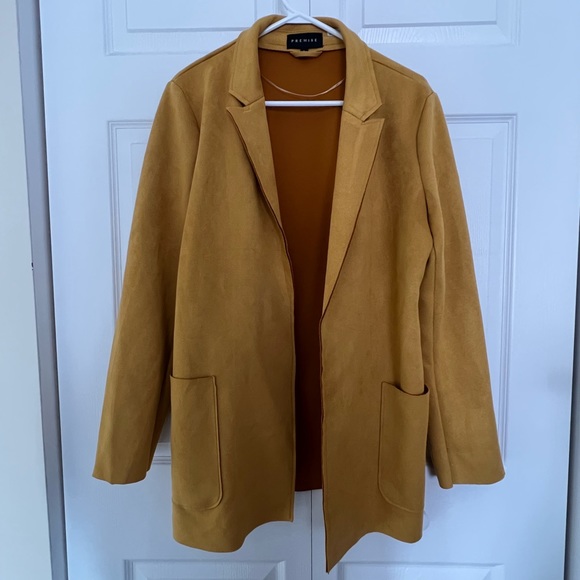 Blazer - Picture 1 of 2